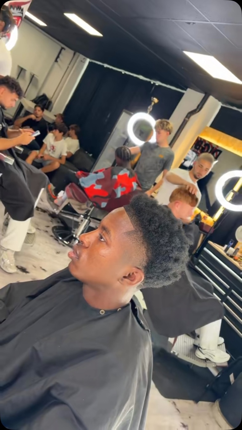 Fade net et contours propres